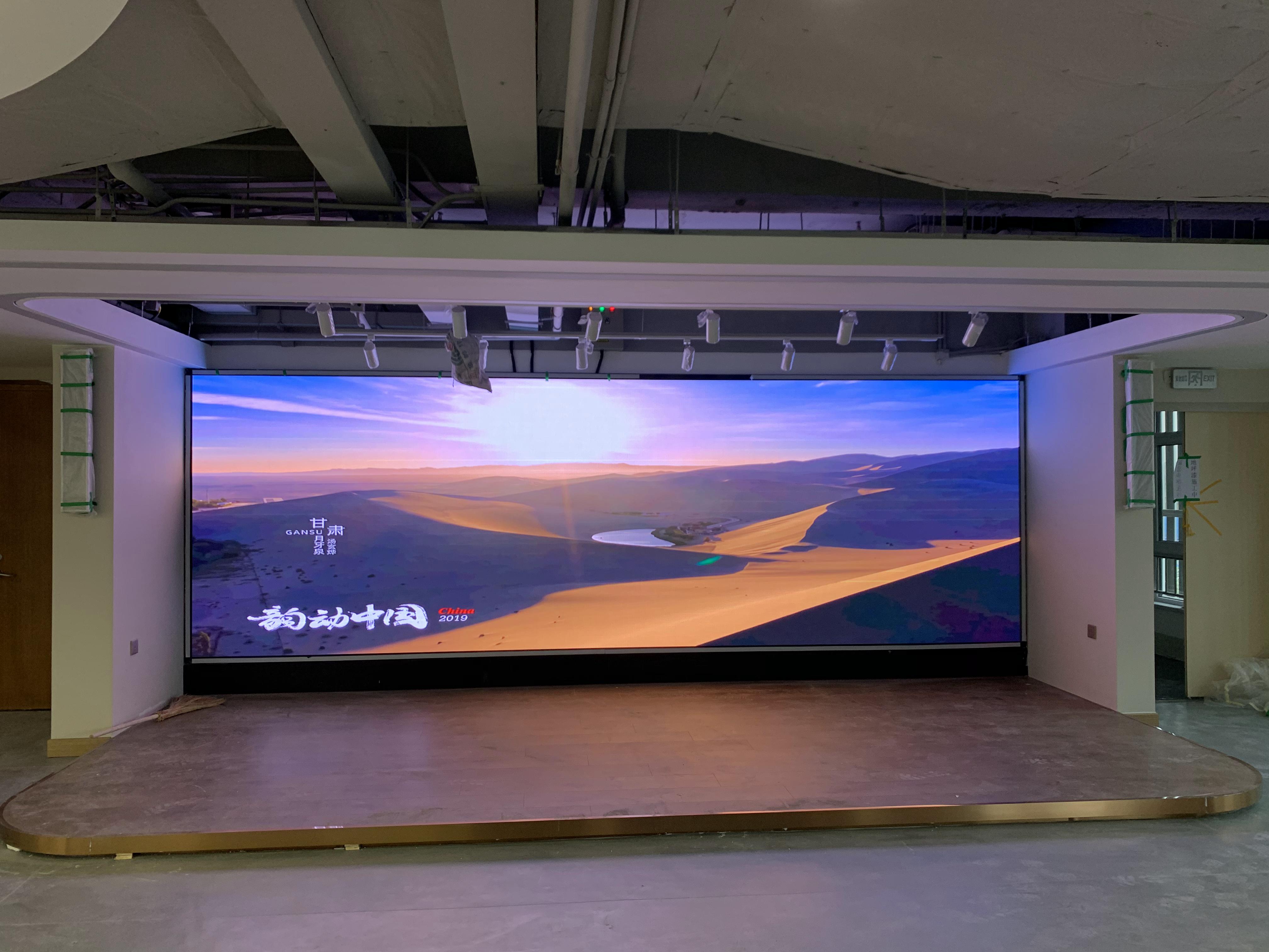 文旅項目中，戶外LED顯示屏如何與燈光秀、互動裝置結合打造沉浸式體驗？